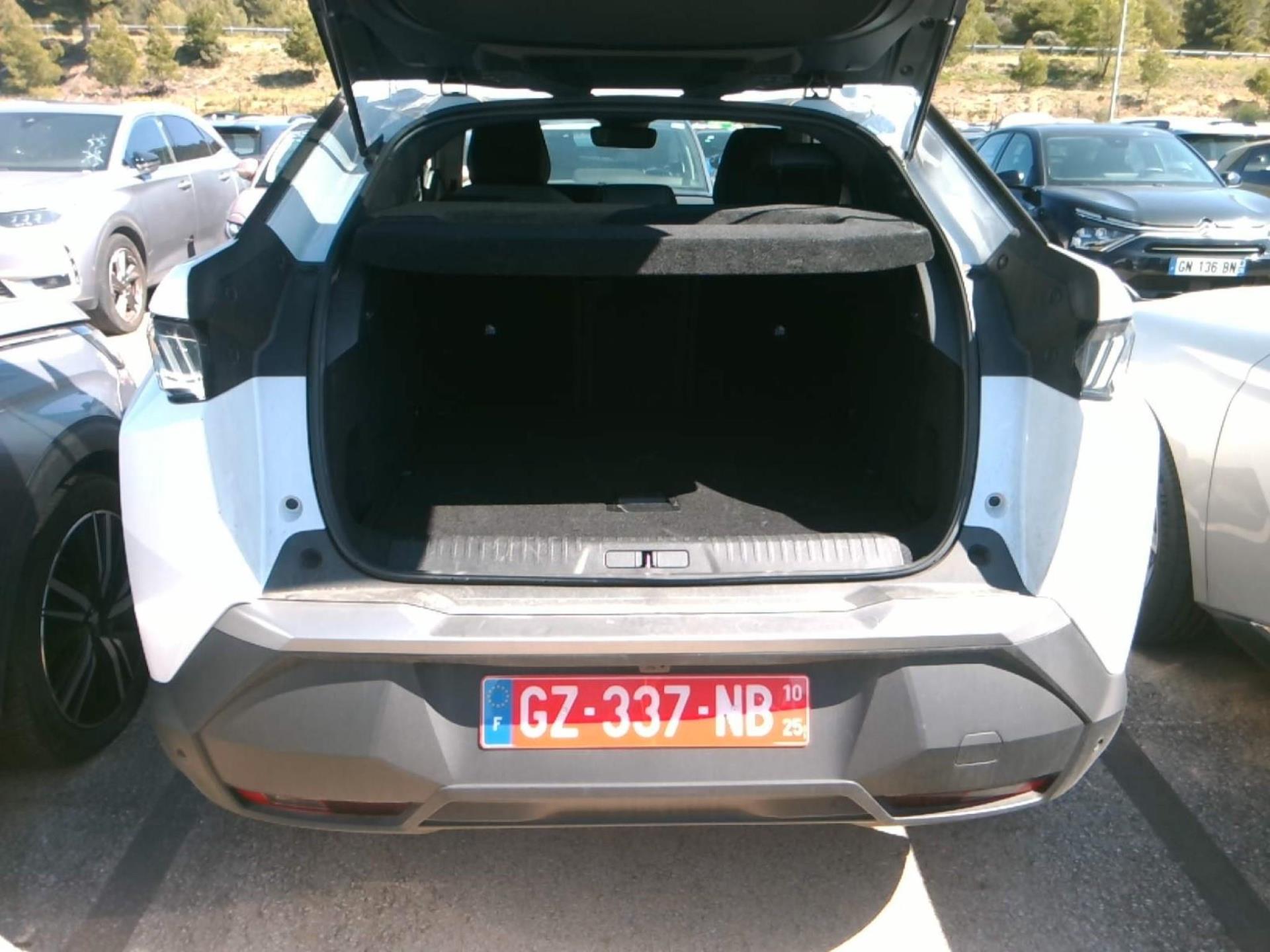 Peugeot 3008 Hybrid 136 e-DCS6 Allure 2024