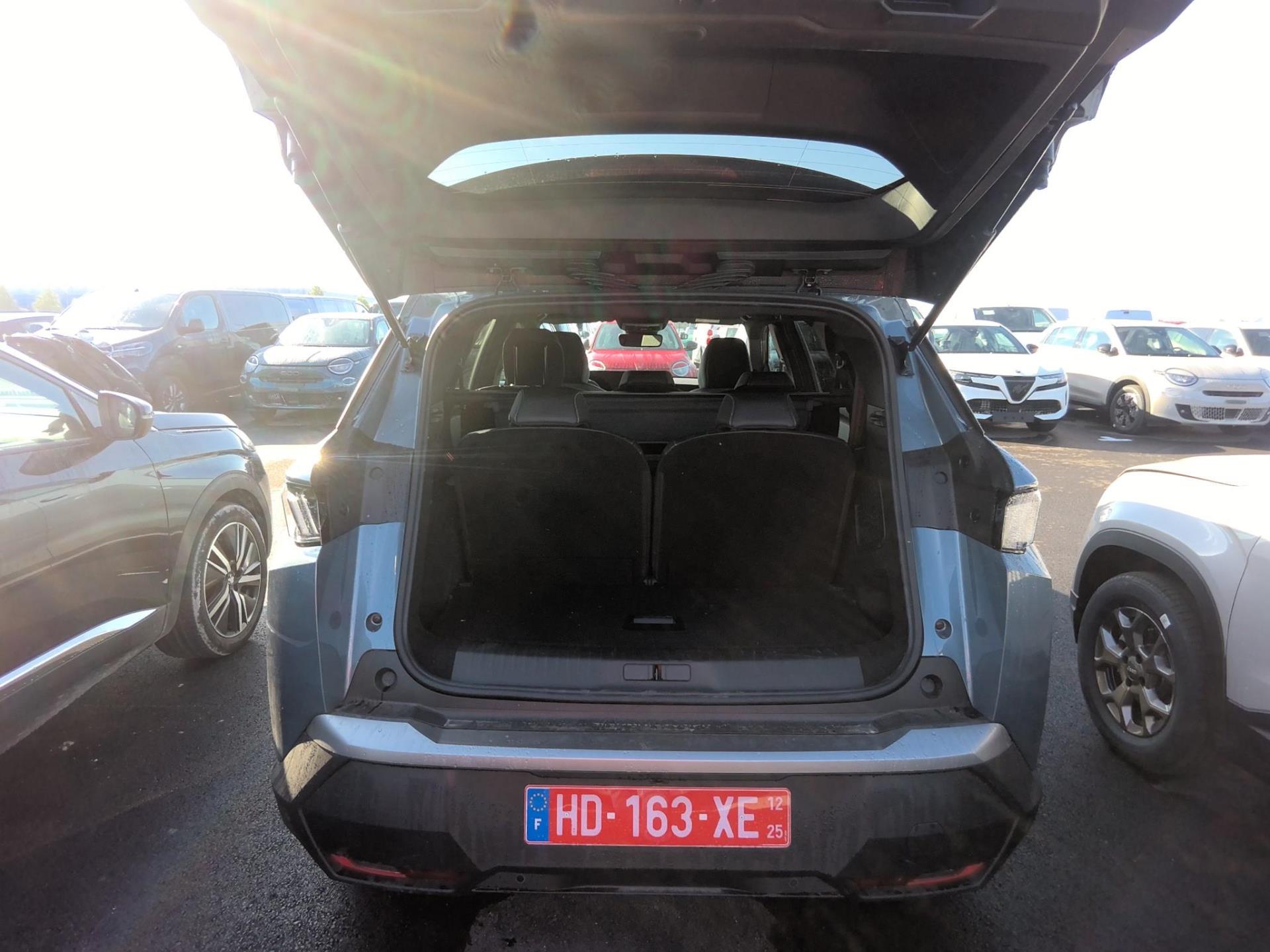 Peugeot 5008 Hybrid 145 e-DCS6 Allure 2025