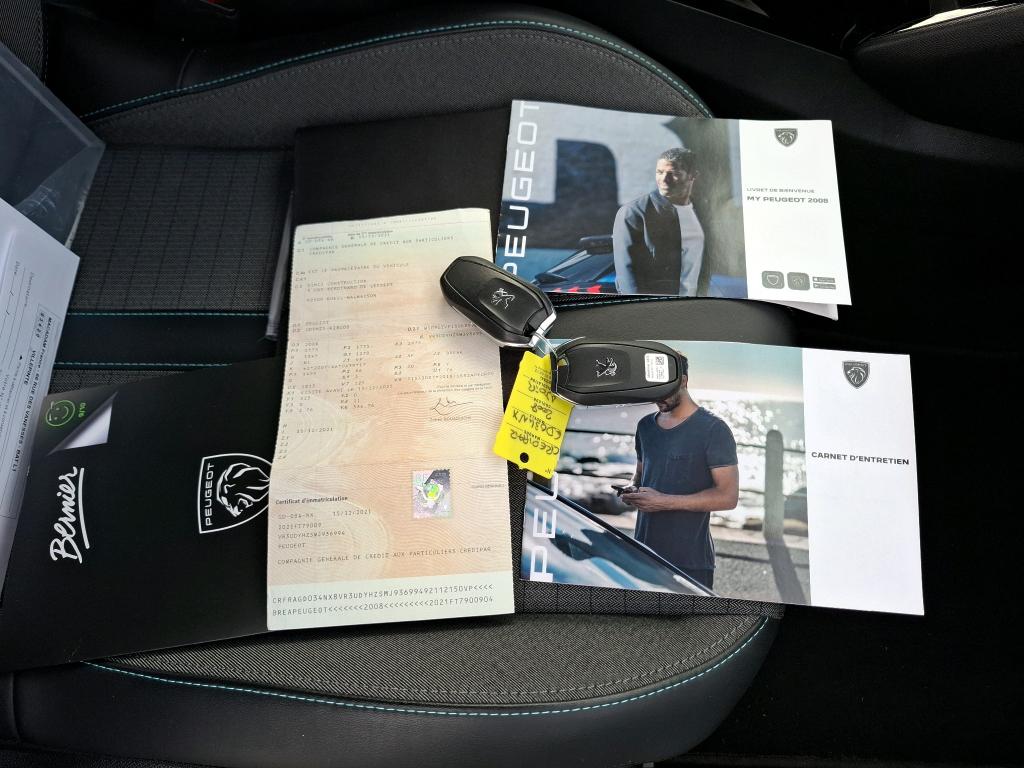 Peugeot 2008 BlueHDi 130 S&S EAT8 Allure Pack 2021