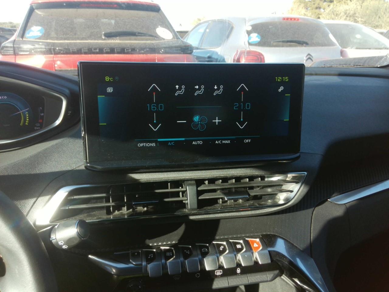 Foto Peugeot 3008 Plug-in Hybrid 7