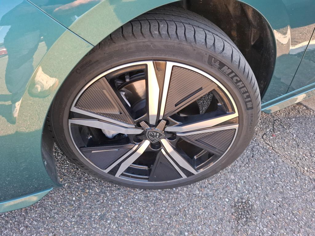 Peugeot 308 SW Hybrid 136 e-DCS6 GT 2025