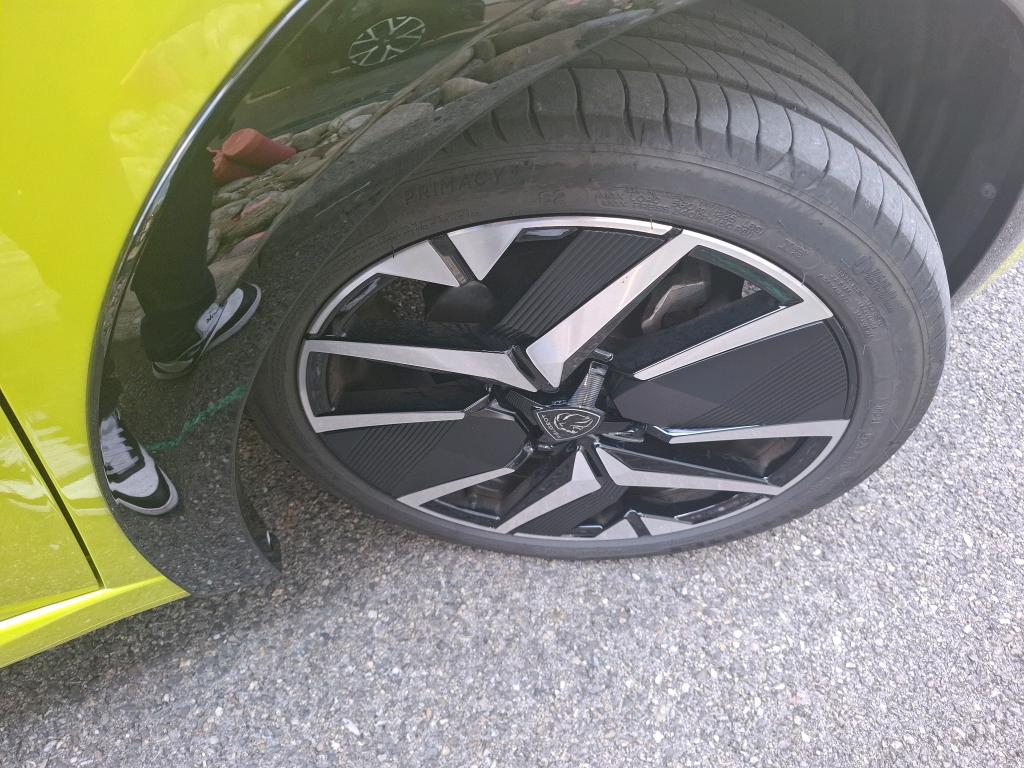Peugeot 208 Hybrid 145 ch e-DCS6 GT 2025