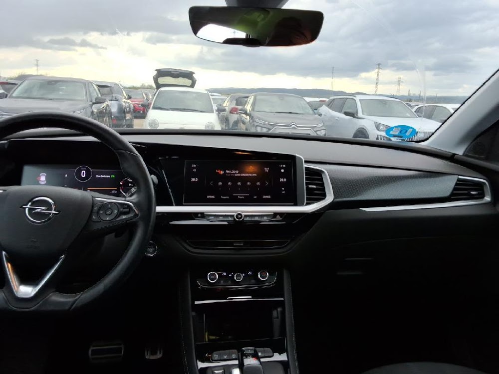 Foto Opel Grandland PHEV 12