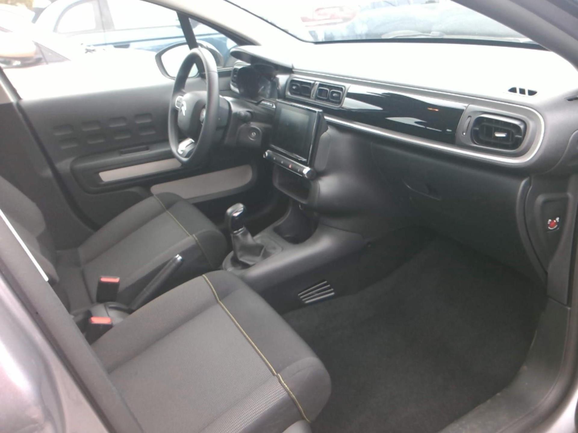 Citroen C3 PureTech 83 ch BVM5 Plus 2024