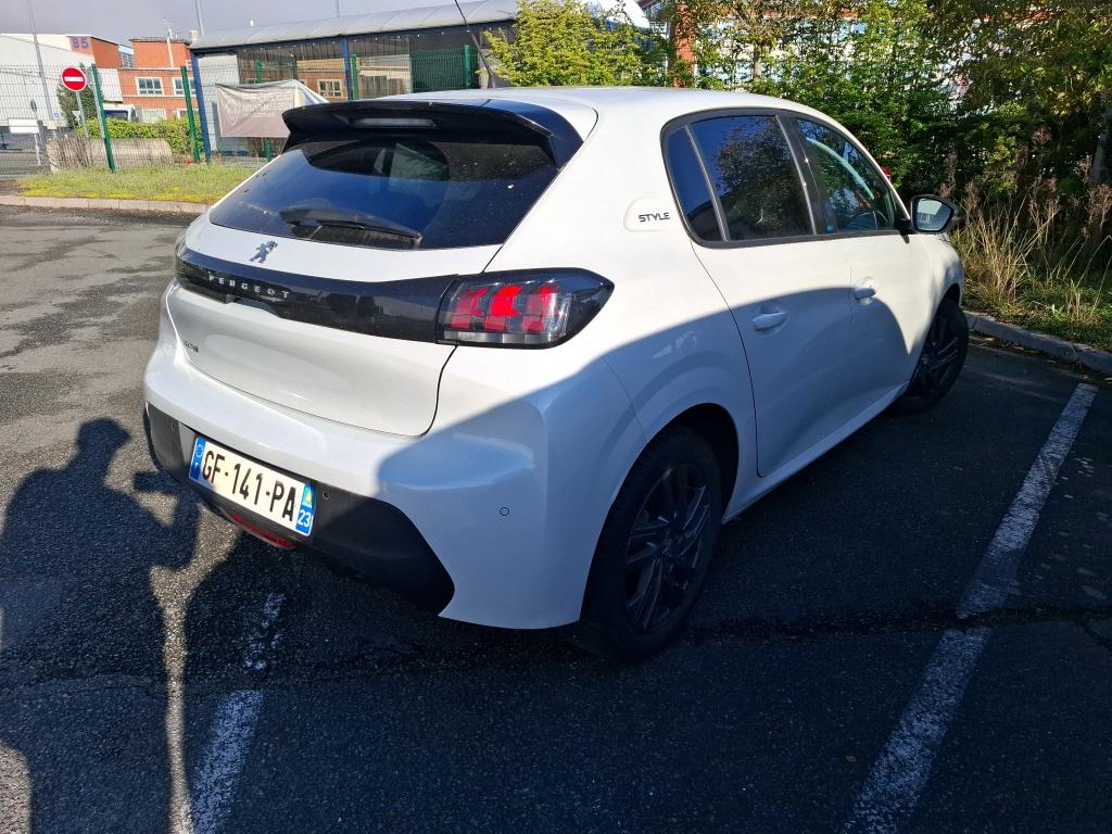 Peugeot 208 BlueHDi 100 S&S BVM6 Style 2022