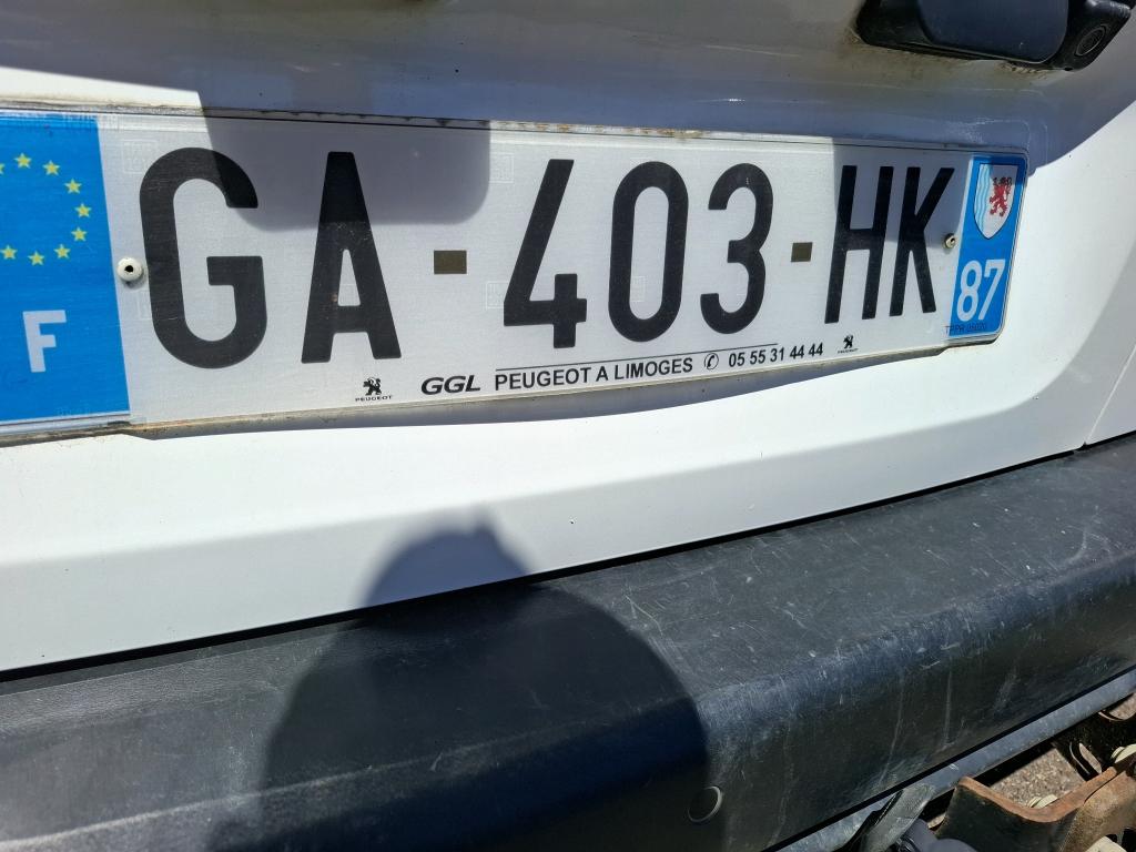 Peugeot PARTNER FOURGON STANDARD 650 KG BLUEHDI 100 S&S BVM5 PREMIUM 2021