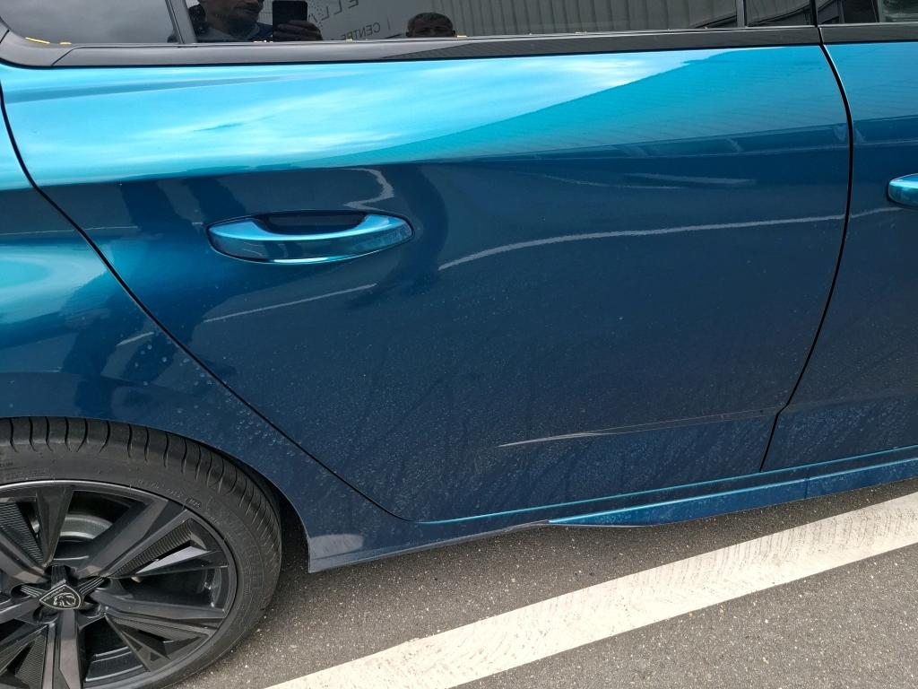 Peugeot 308 Hybrid 145 e-DCS6 GT 2025