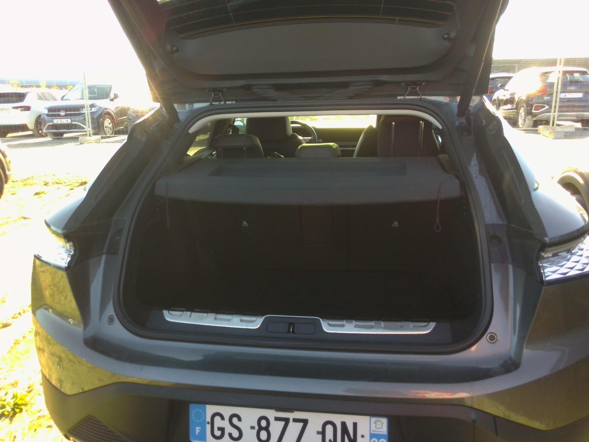 DS DS 4 BlueHDi 130 EAT8 Cross Opera 2023