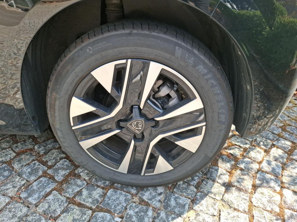 Peugeot 208 Hybrid 110 ch e-DCS6 Allure 2025