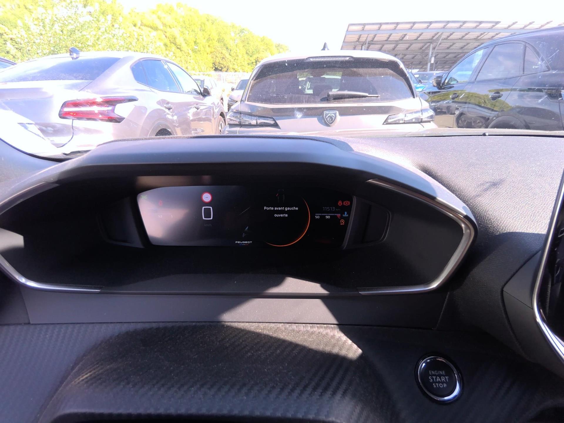 Peugeot 2008 Turbo 100 ch BVM6 Allure 2026