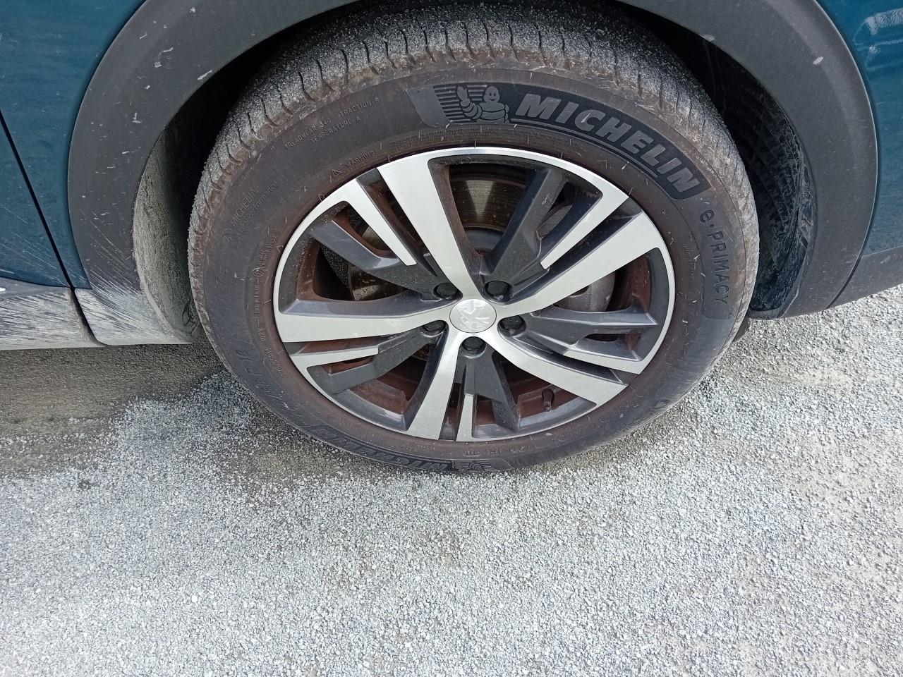 Foto Peugeot 3008 Hybrid 28