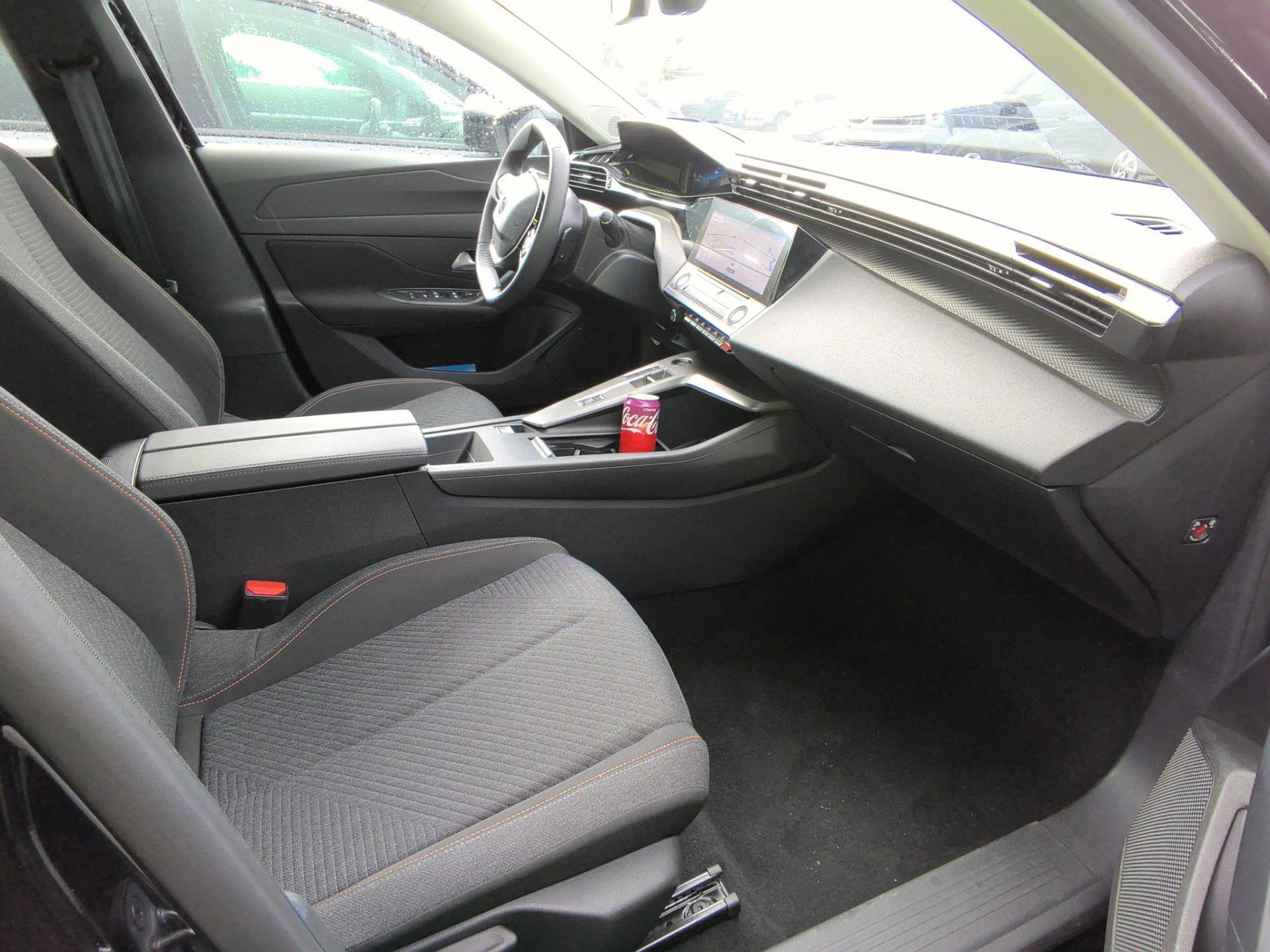 Peugeot 308 SW Hybrid 145 e-DCS6 Style 2025