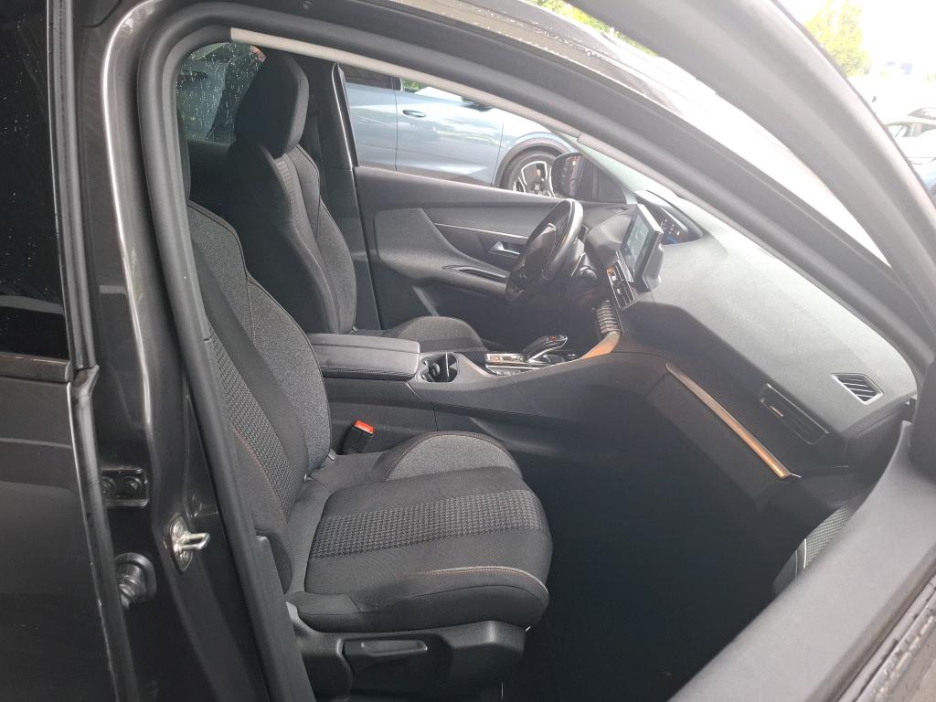 Peugeot 3008 BlueHDi 130ch S&S EAT8 Active Pack 2022