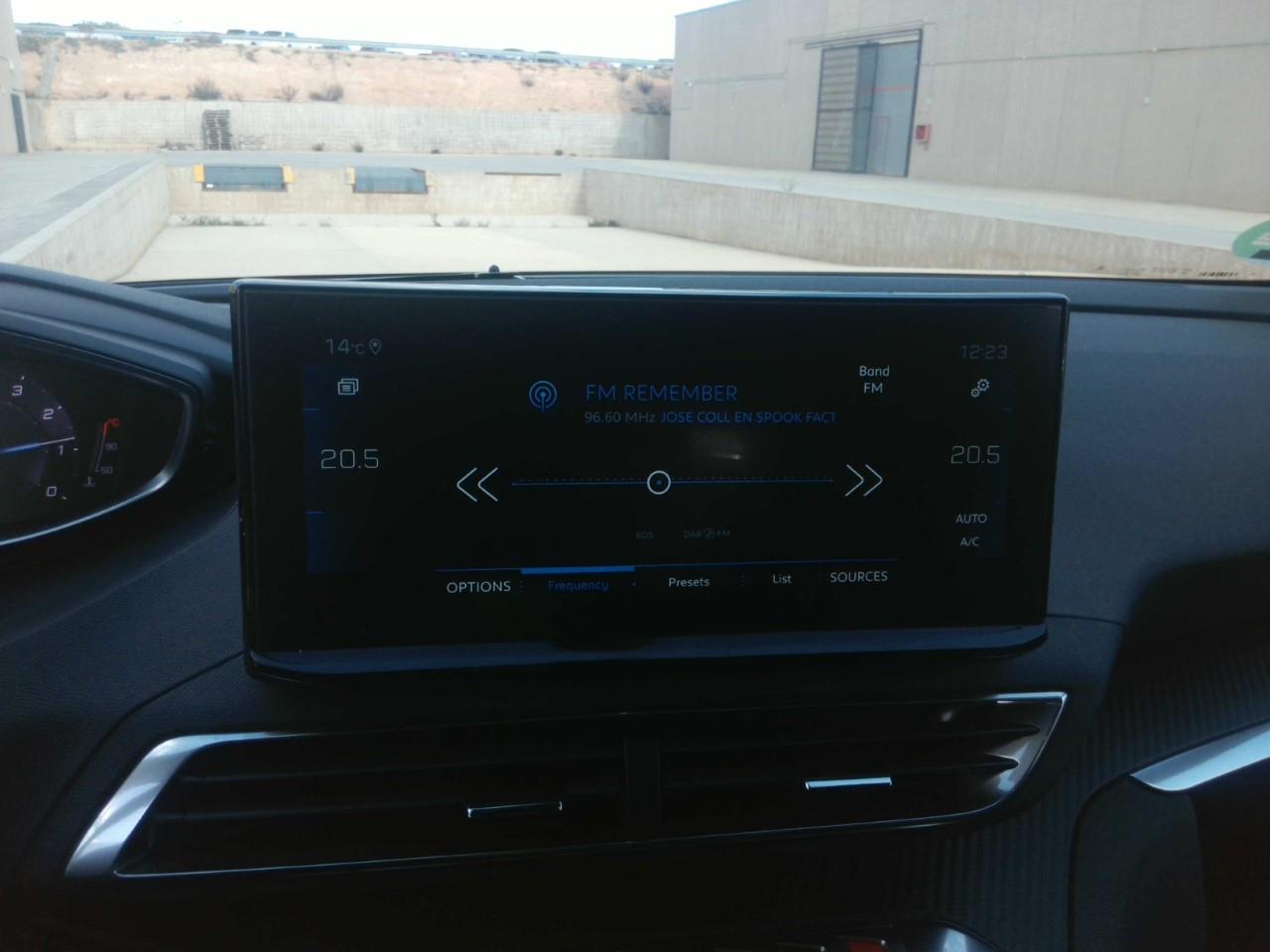 Foto Peugeot 5008 22