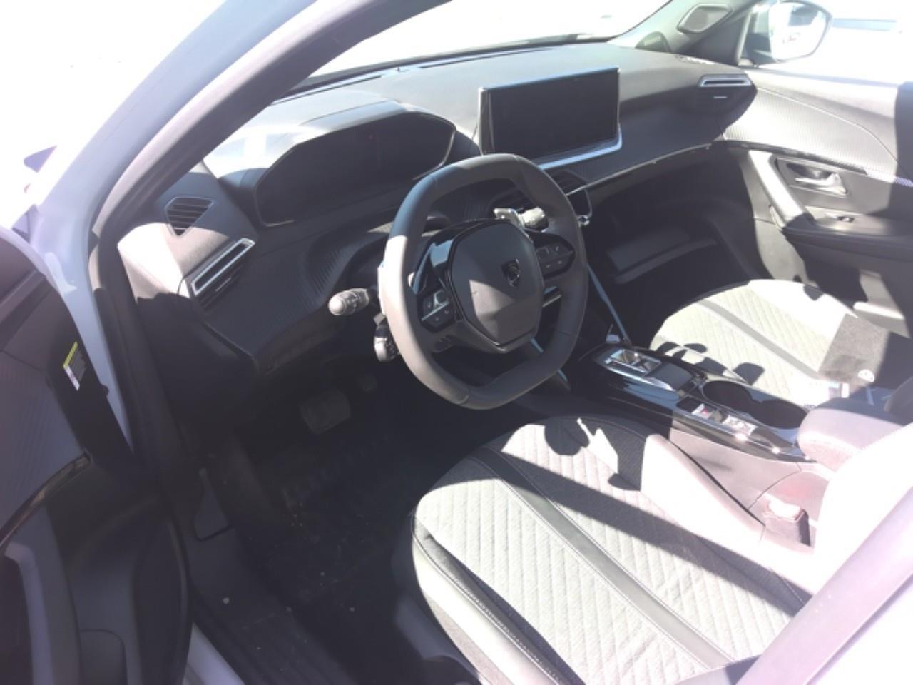 Foto Peugeot 2008 9