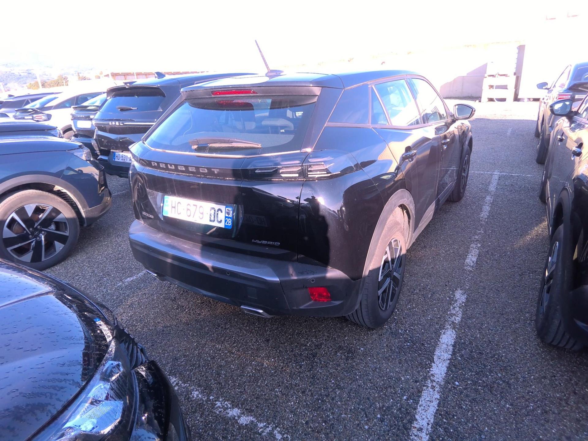 Peugeot 2008 Hybrid 136 e-DCS6 Style 2025
