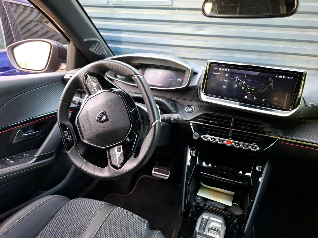 Peugeot 208 Hybrid 110 e-DCS6 GT 2025