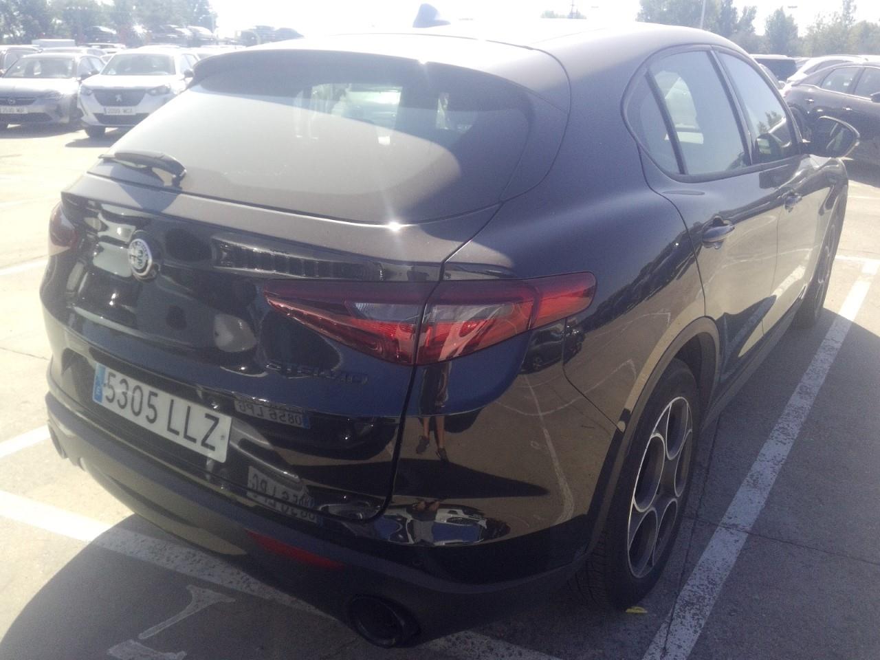Foto Alfa Romeo Stelvio 3