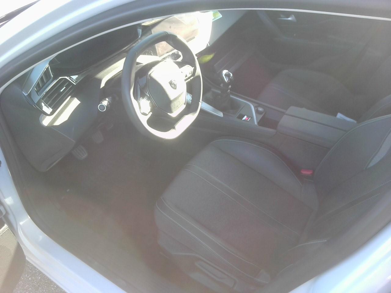 Foto Peugeot 308 5