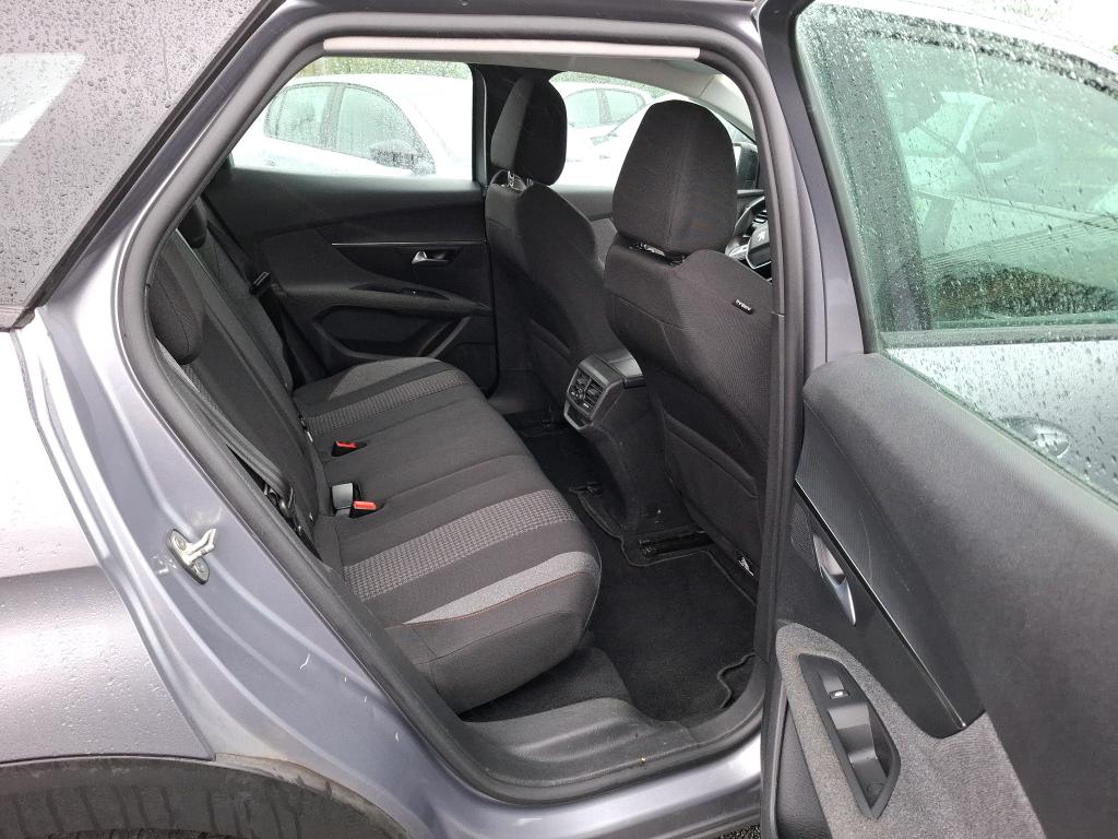 Peugeot 3008 BlueHDi 130ch S&S EAT8 Active Pack 2022