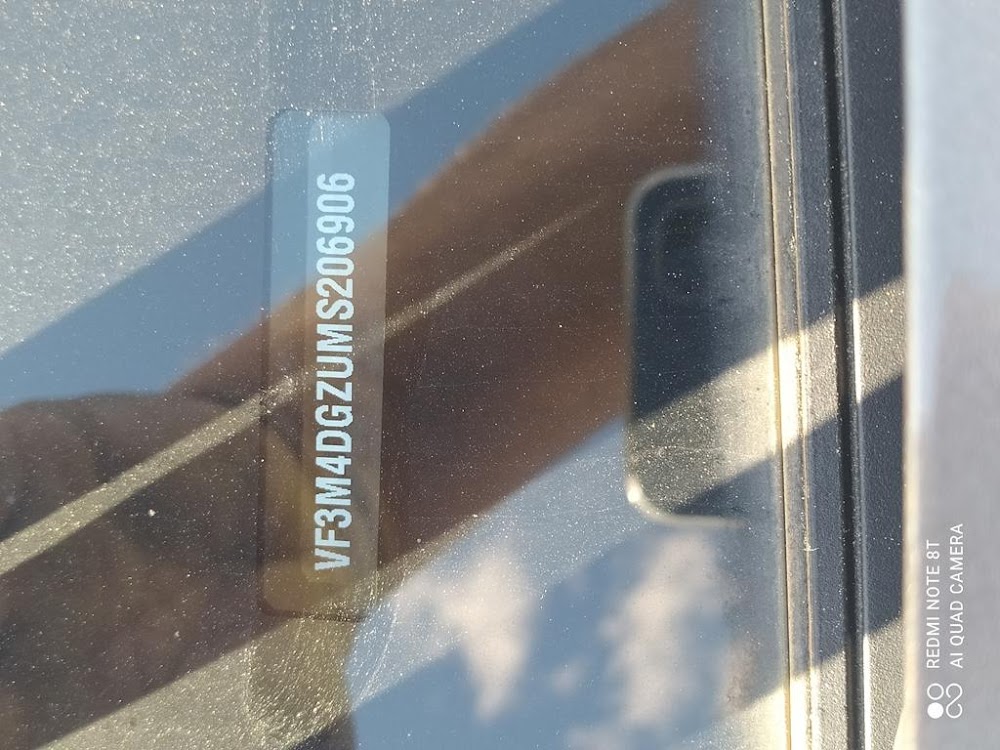 Foto Peugeot 3008 Hybrid 2