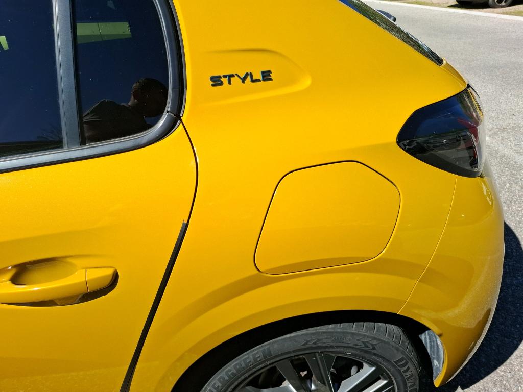 Peugeot 208 PureTech 100 S&S EAT8 Style 2022