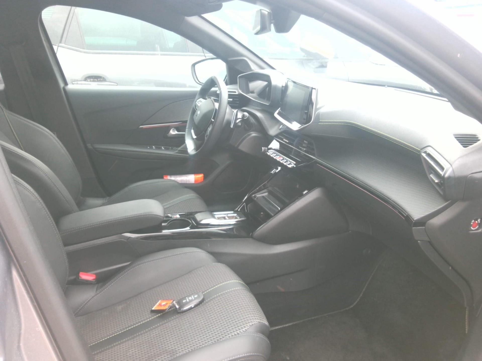 Peugeot 208 PureTech 130 S&S EAT8 GT 2023