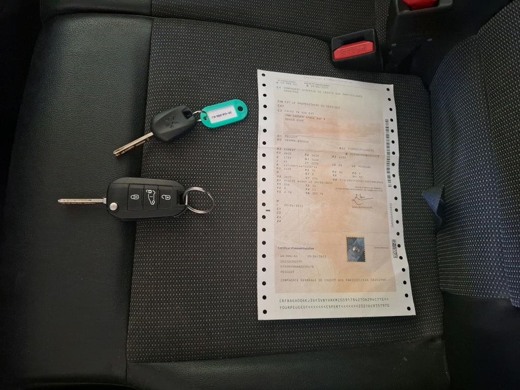 Peugeot EXPERT FGN TOLE COMPACT BLUEHDI 100 S&S BVM6 PREMIUM 2021