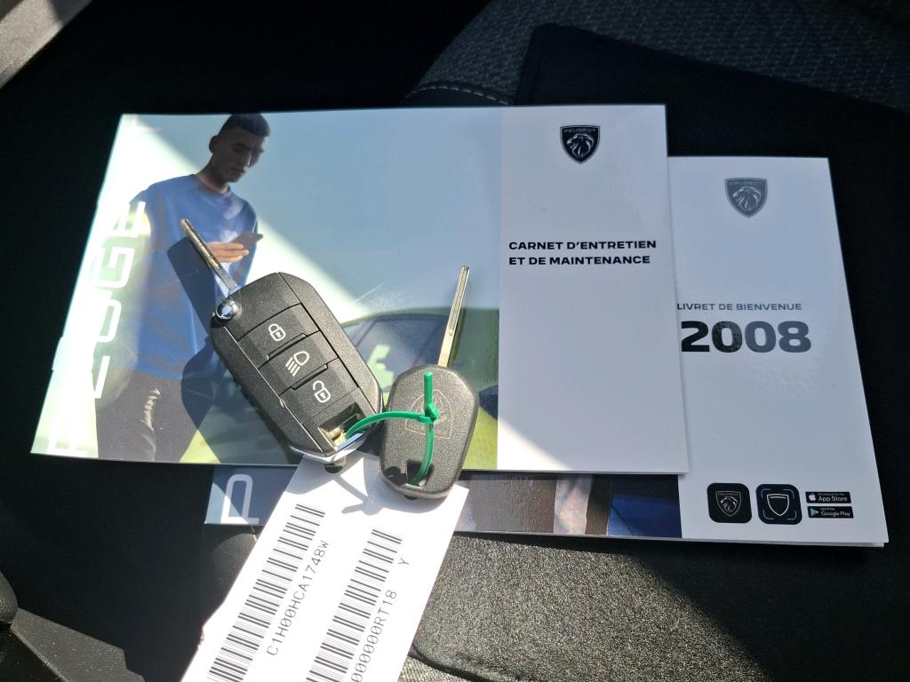 Peugeot 2008 Hybrid 145 ch e-DCS6 Allure 2025