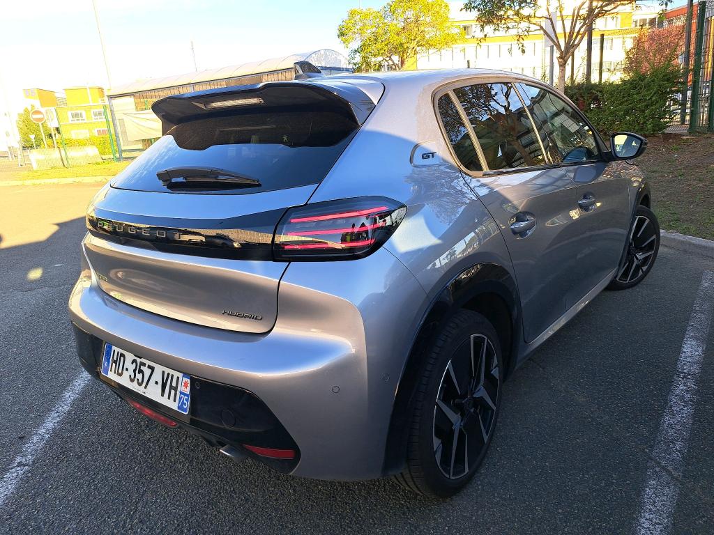 Peugeot 208 Hybrid 110 e-DCS6 GT 2025