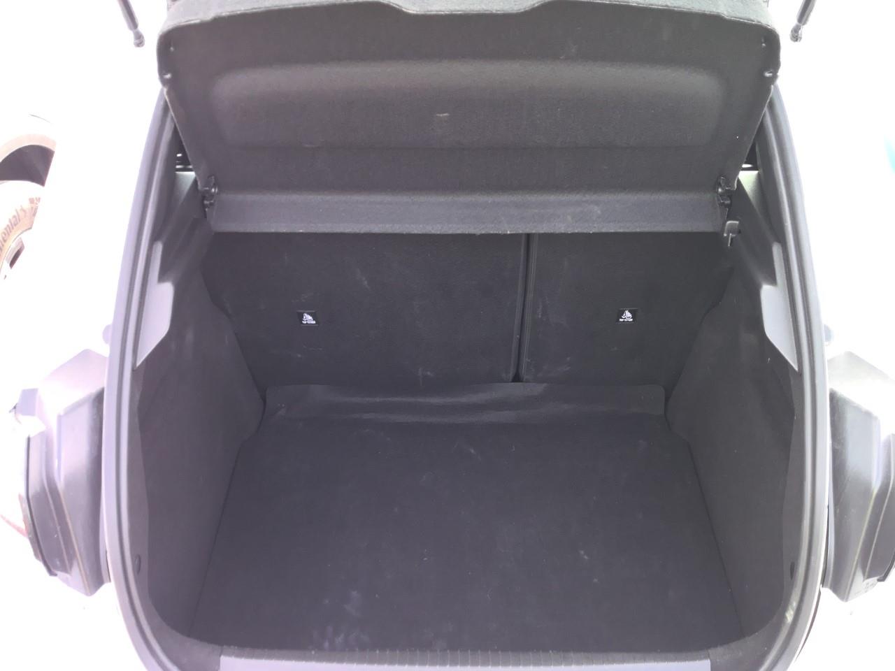 Foto Peugeot 208 7