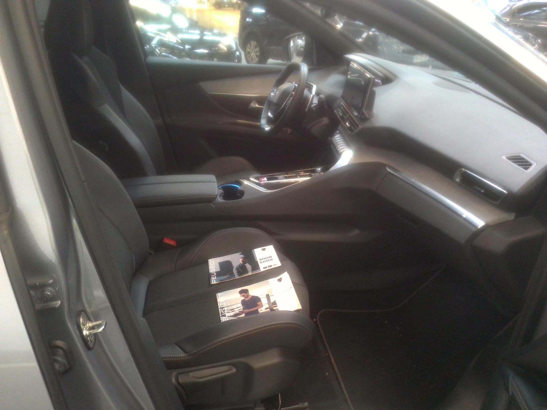 Peugeot 5008 BlueHDi 130ch S&S EAT8 GT 2023
