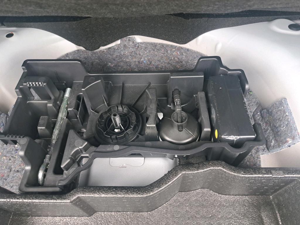 Peugeot 2008 BlueHDi 110 S&S BVM6 Active Pack 2021