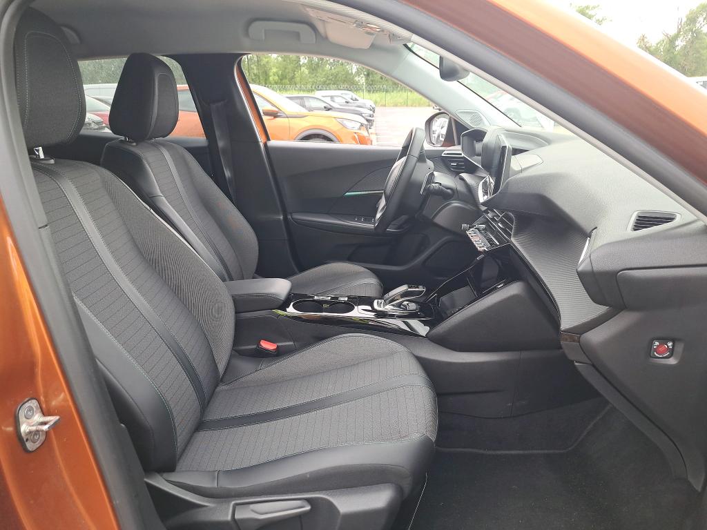 Peugeot 2008 PureTech 130 S&S EAT8 Allure Business 2021