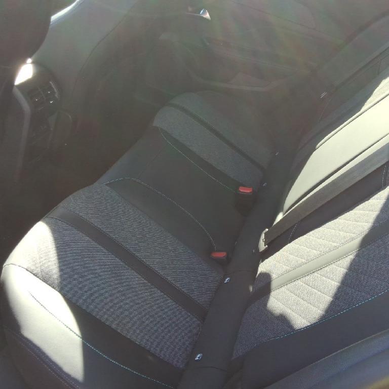 Foto Peugeot 408 14