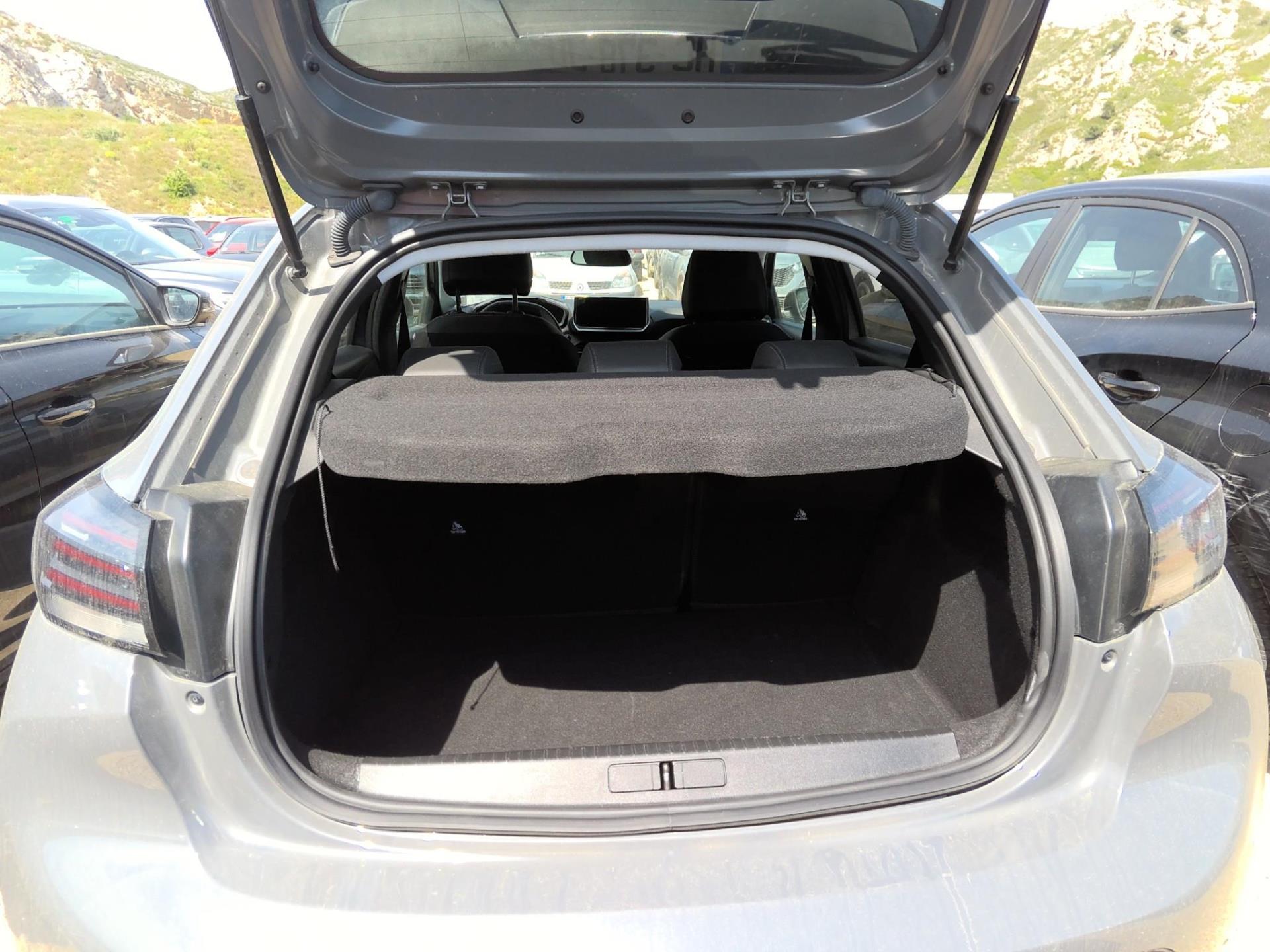 Peugeot 208 Hybrid 100 e-DCS6 Allure 2025