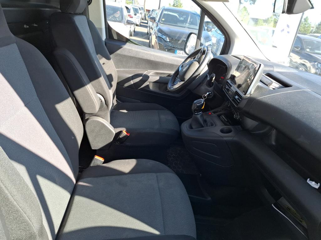 Opel COMBO CARGO 1.5 100 CH S/S L1H1 BVM6 STANDARD PACK CLIM 2021