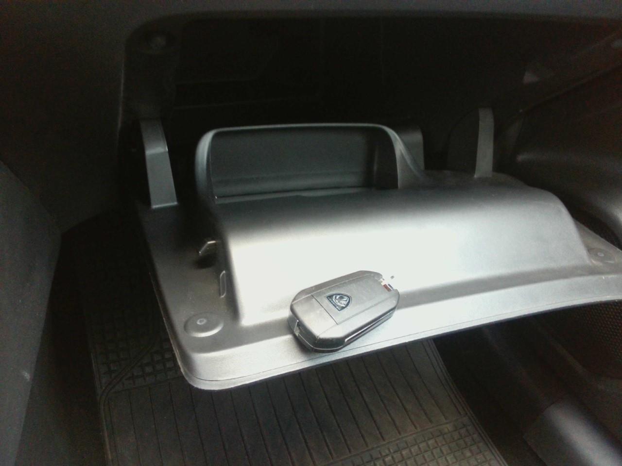 Foto Peugeot 308 8