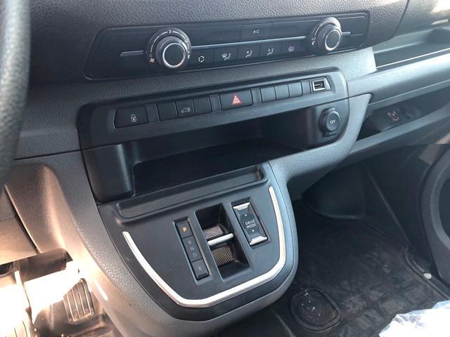Foto Peugeot e-Expert 7