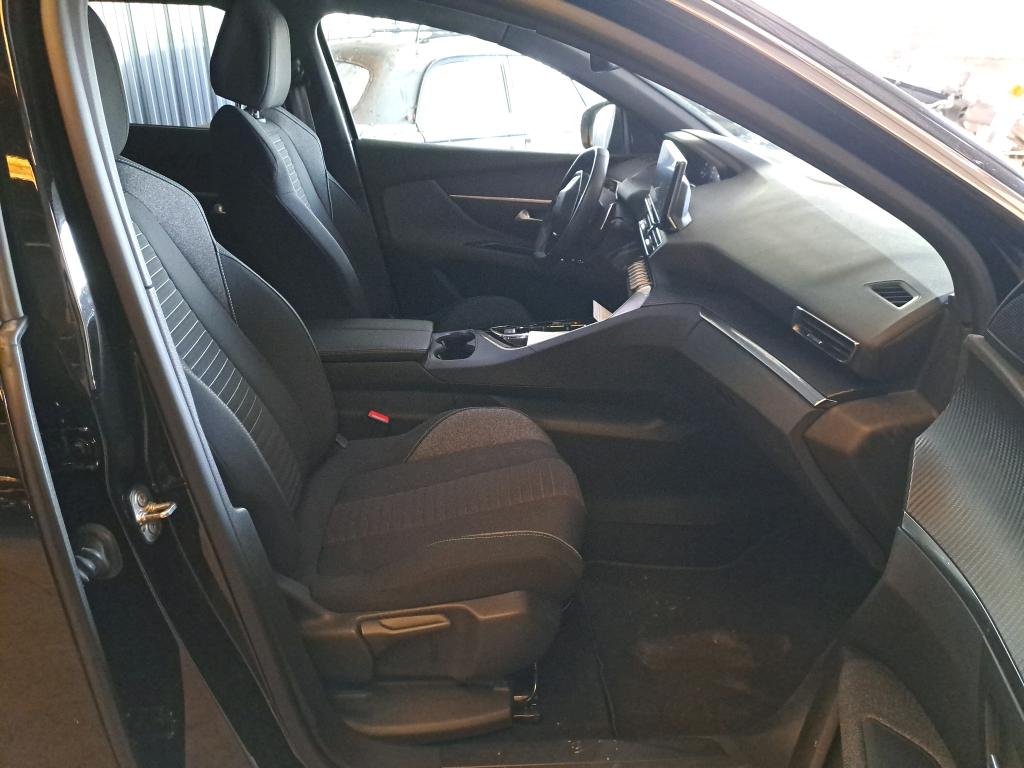 Peugeot 5008 BlueHDi 130ch S&S EAT8 Active Pack 2023