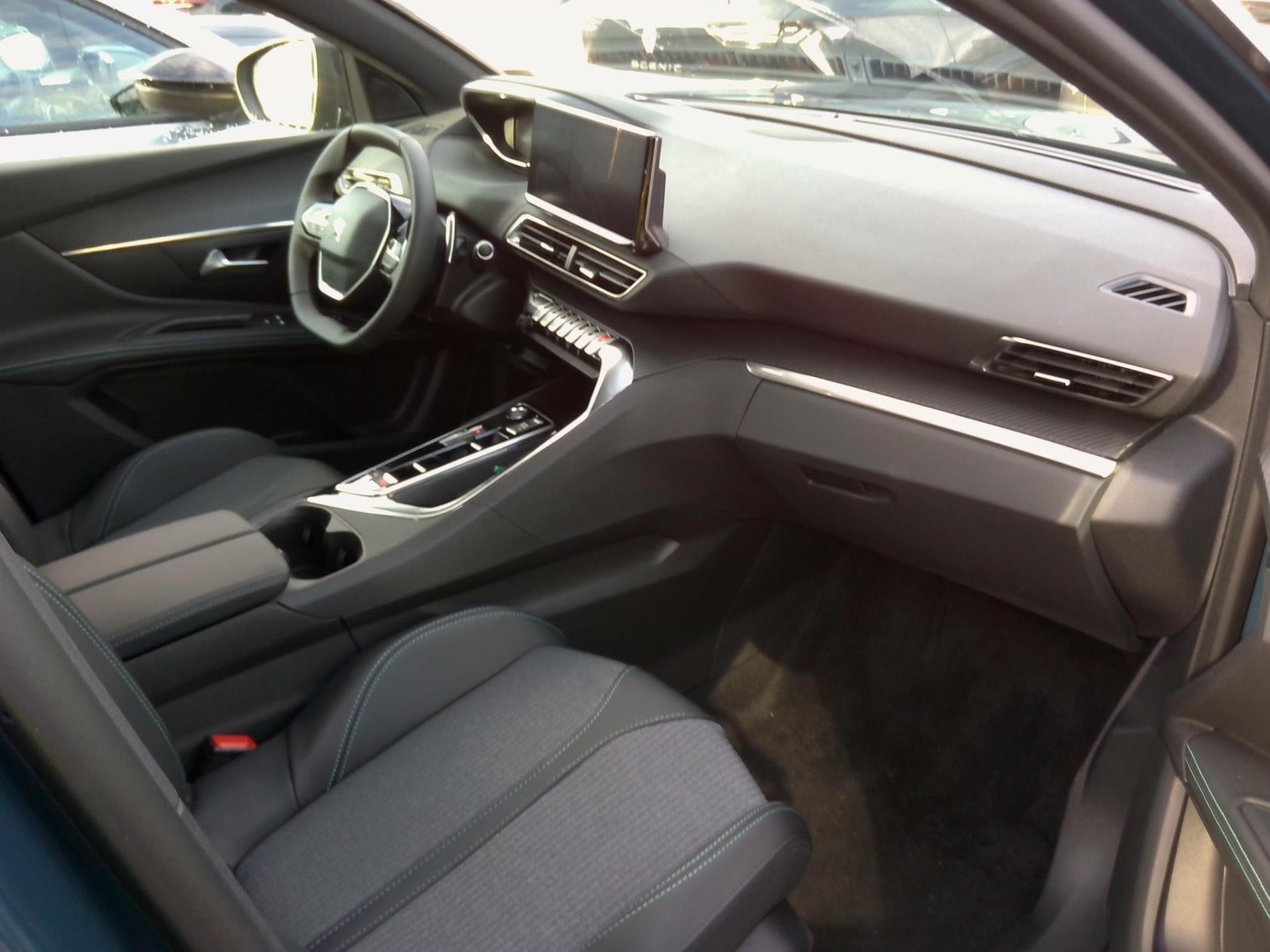 Peugeot 5008 BlueHDi 130ch S&S EAT8 Allure Pack 2024