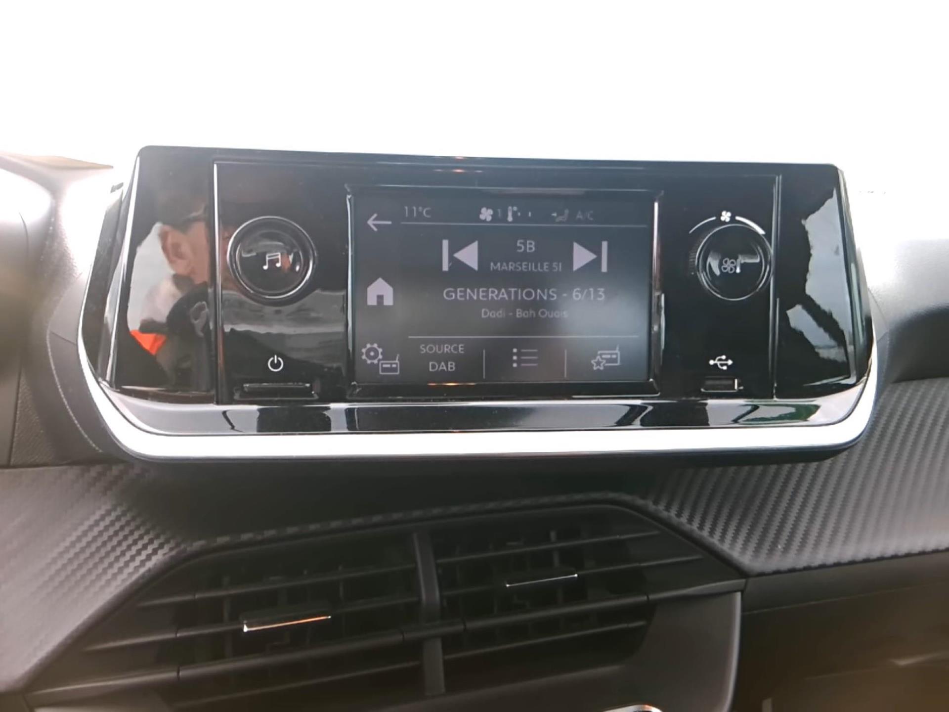 Peugeot 208 PureTech 75 S&S BVM5 Like 2022