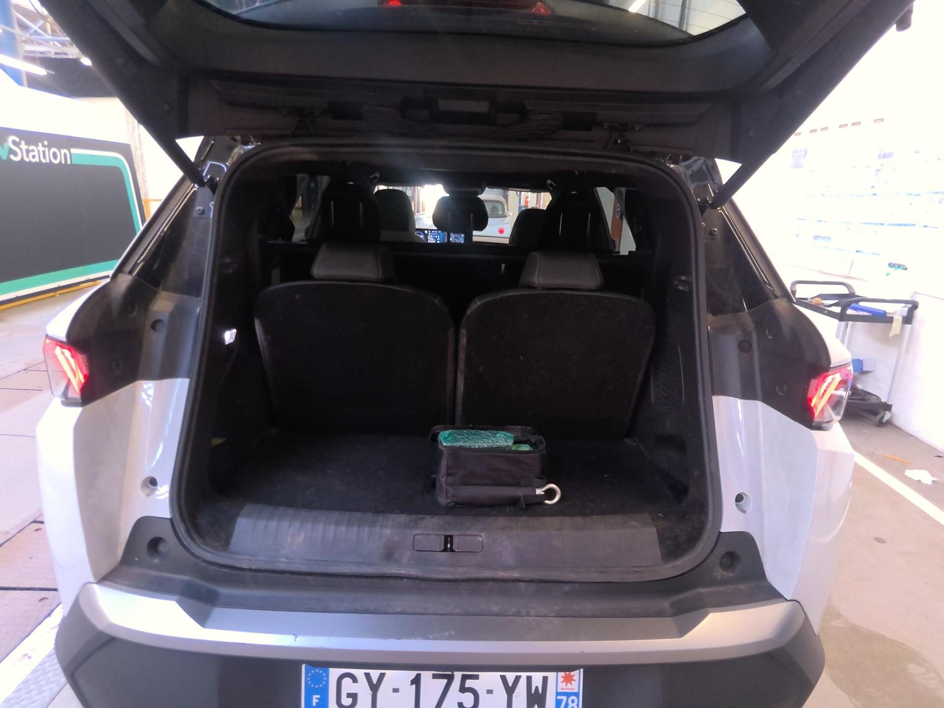 Peugeot 5008 Hybrid 136 e-DCS6 GT 2024