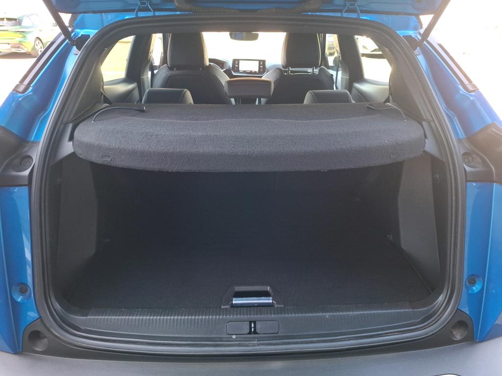 Peugeot 2008 BlueHDi 130 S&S EAT8 GT Pack 2022