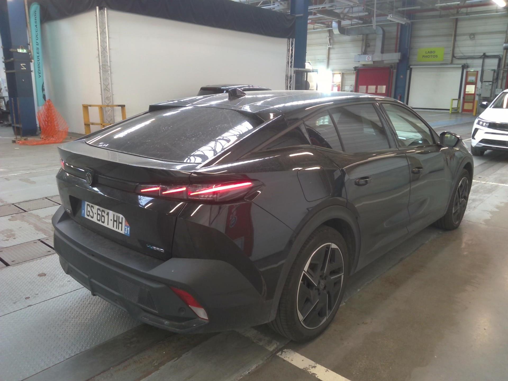 Peugeot 408 PHEV 180 e-EAT8 GT 2023