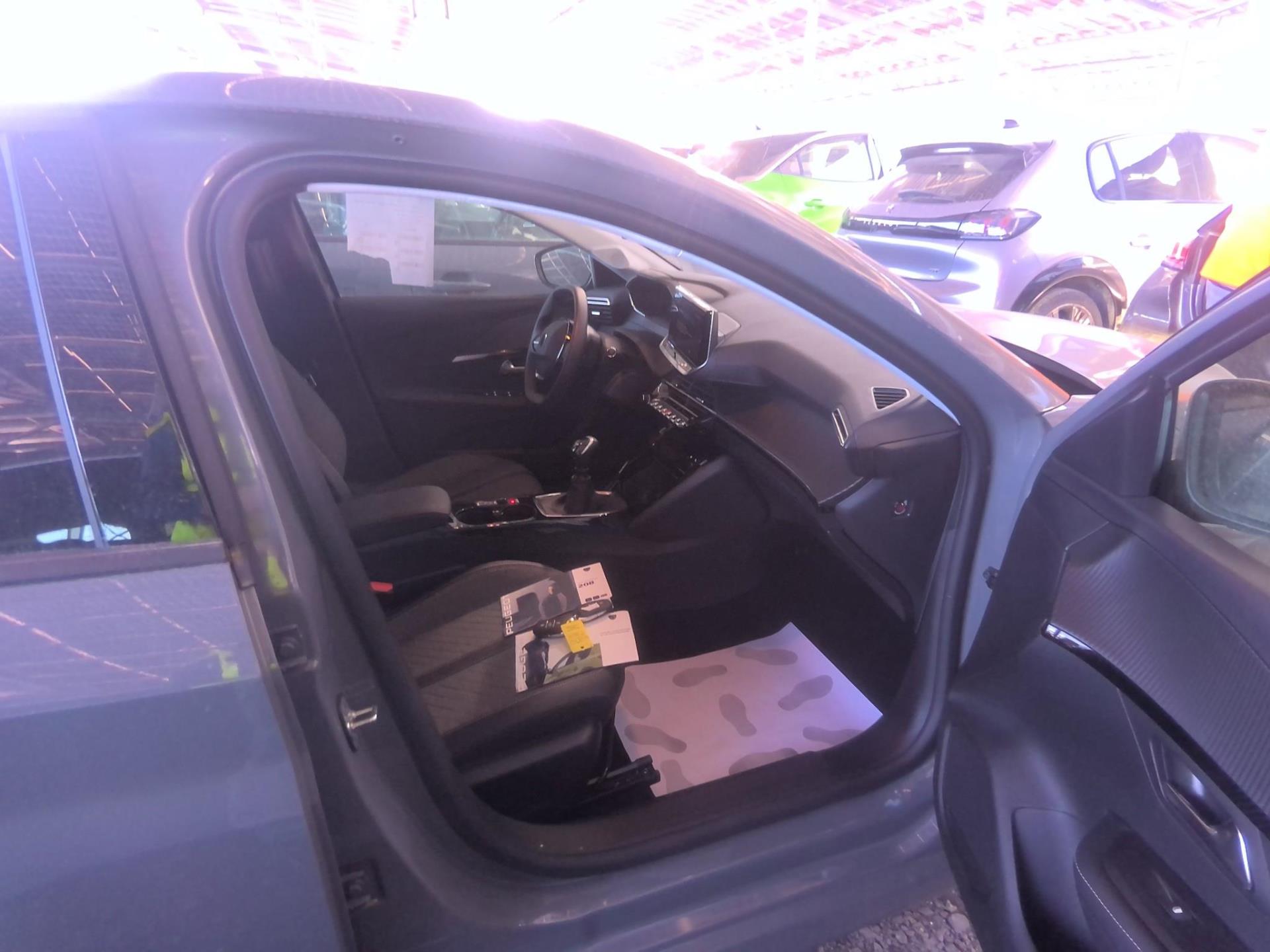 Peugeot 208 PureTech 100 S&S BVM6 Allure 2024