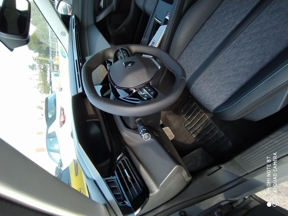 Foto Peugeot 408 11