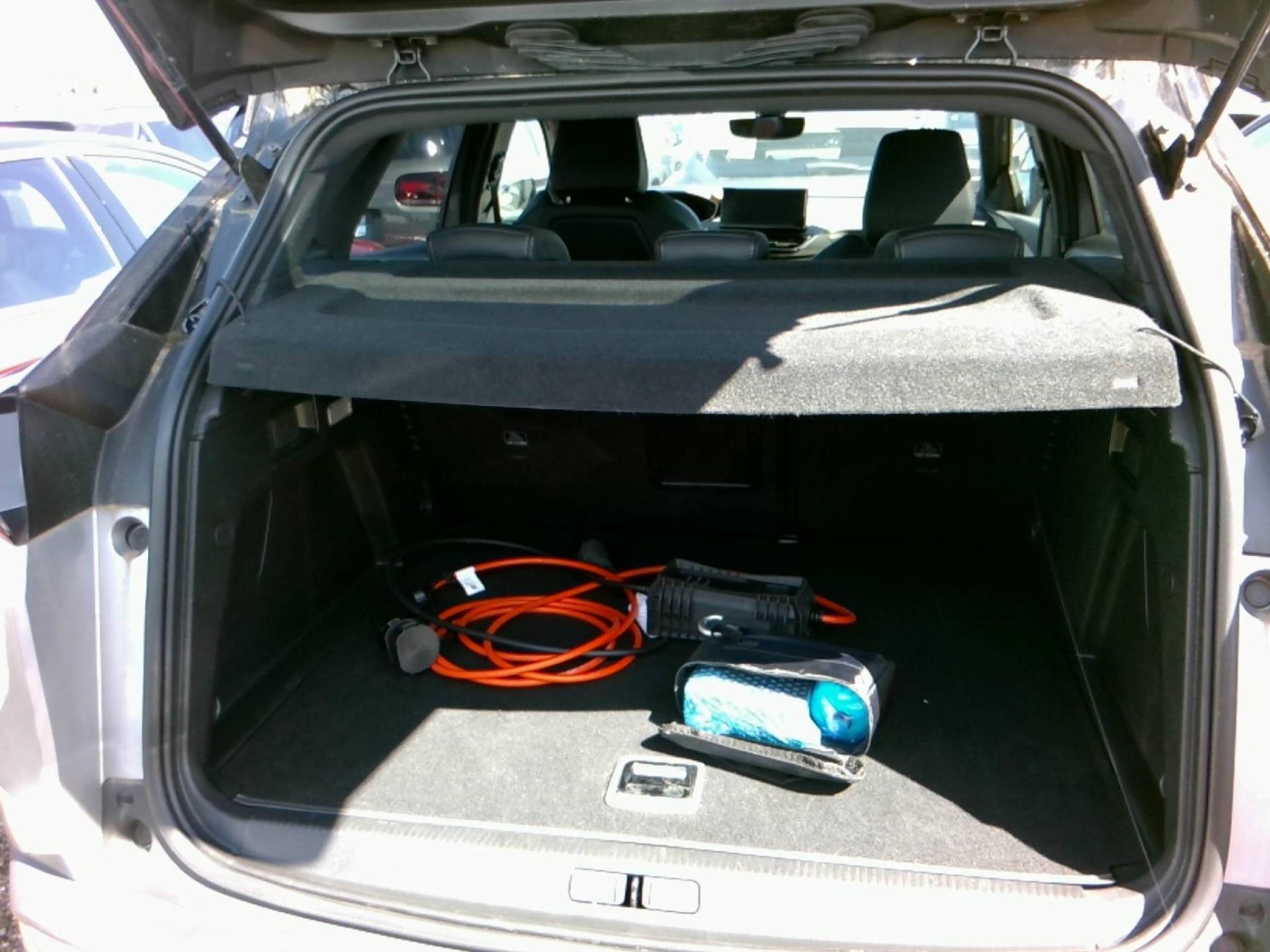 Peugeot 3008 Hybrid4 300 e-EAT8 GT 2022