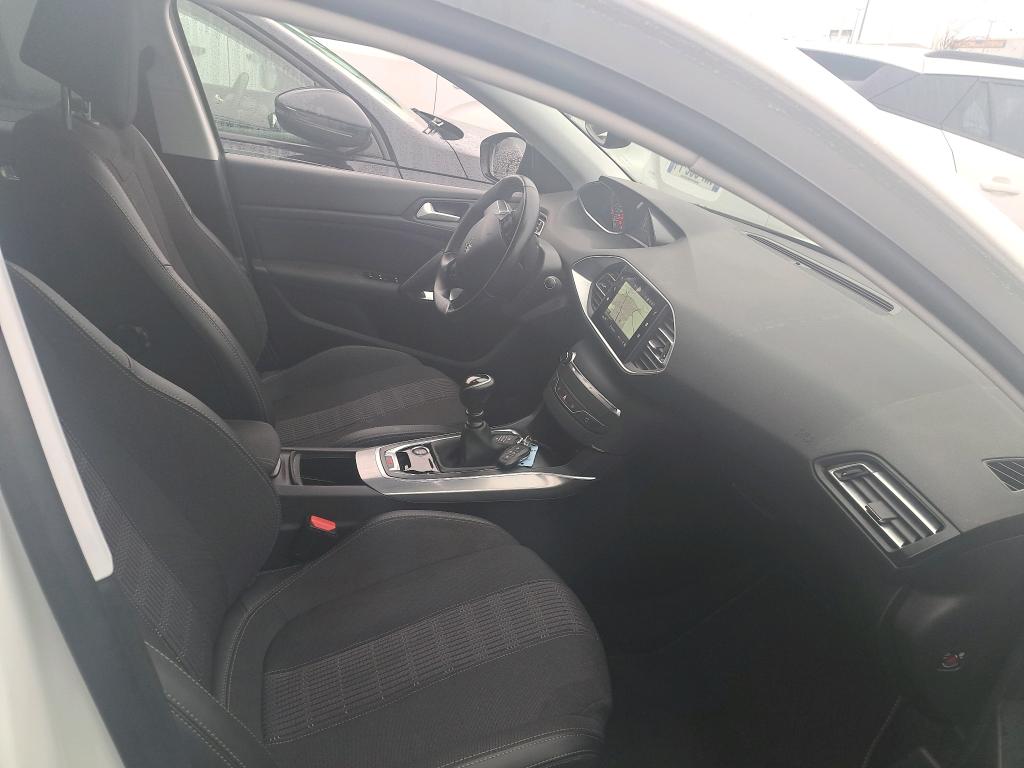 Peugeot 308 SW BlueHDi 130ch S&S BVM6 Allure Pack 2021