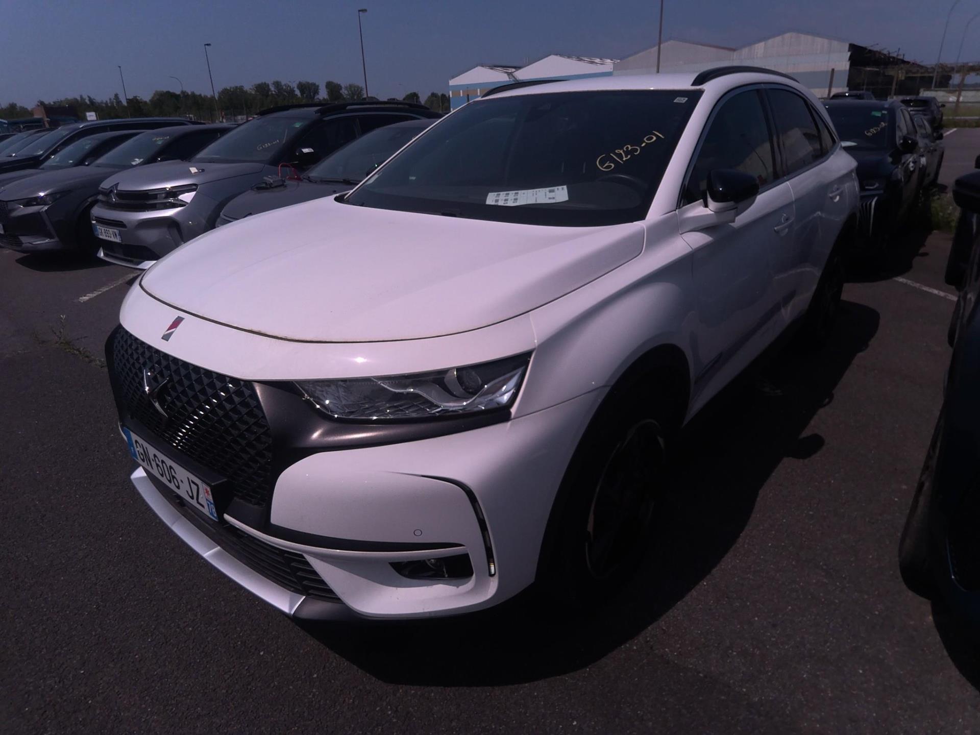 DS DS7 Crossback BlueHDi 130 EAT8 Performance Line 2023